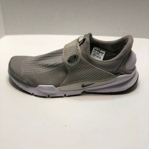 nike sock dart size 14